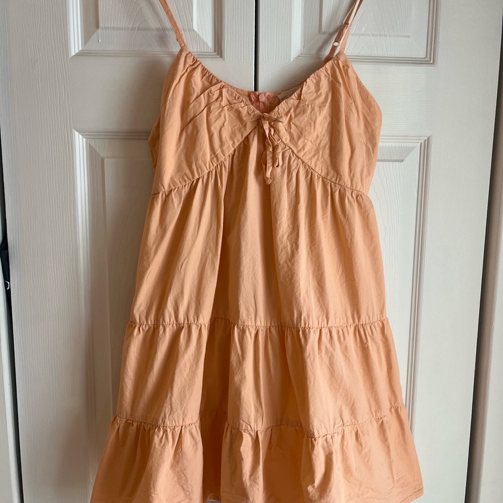Little Peach Dress 🍑 - Picture 3 of 8